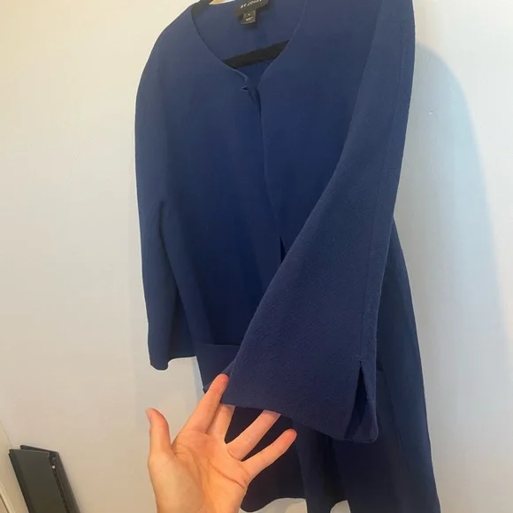 St. John One Button Overcoat - Picture 10 of 16